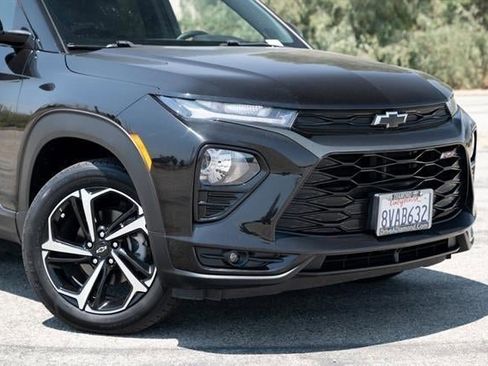 Used 2021 Chevrolet TrailBlazer RS w/ Sun and Liftgate Package image 85