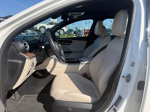 Used 2022 Mercedes-Benz C 300 Sedan image 5