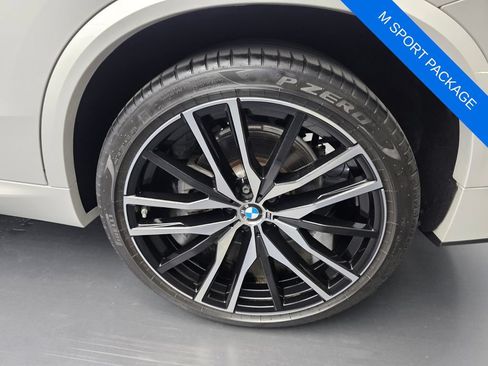 Used 2020 BMW X5 xDrive40i w/ M Sport Package AWD/4WD image 18