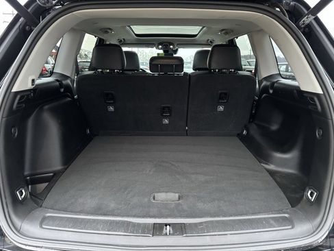 Used 2023 Jeep Grand Cherokee Limited w/ Luxury Tech Group II image 34