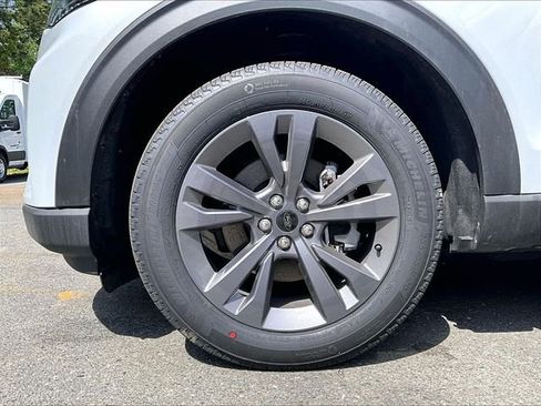 New 2026 Ford Explorer Active w/ Active Comfort Package AWD/4WD image 13