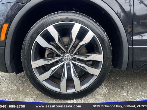 Used 2020 Volkswagen Tiguan SEL Premium R-Line image 10