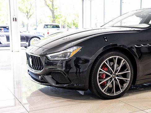 Used 2023 Maserati Ghibli Modena Q4 AWD/4WD image 4