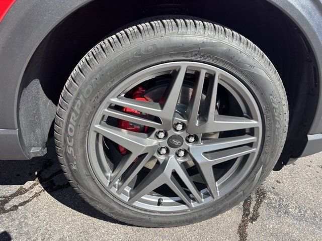 Used 2026 Ford Explorer ST AWD/4WD image 9