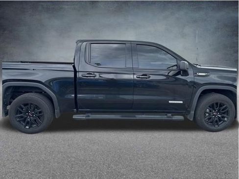 Used 2024 GMC Sierra 1500 Elevation w/ LPO, Elevation Black Package AWD/4WD image 8