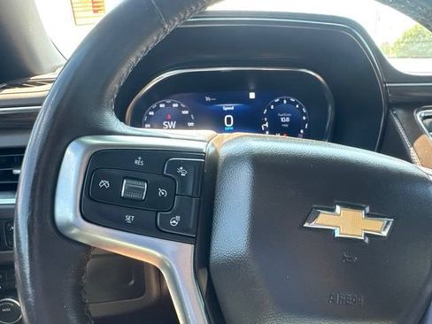 Used 2022 Chevrolet Tahoe LT w/ LT Signature Plus Package AWD/4WD image 27