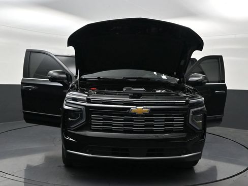Used 2025 Chevrolet Tahoe High Country AWD/4WD image 38