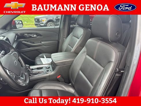 Used 2023 Chevrolet Traverse RS AWD/4WD image 21