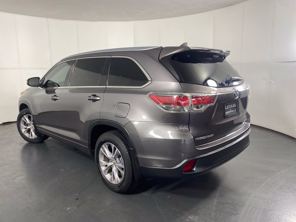 Used 2015 Toyota Highlander XLE AWD/4WD image 10