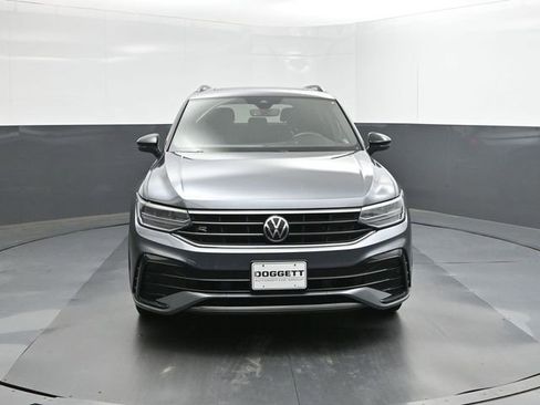 Used 2022 Volkswagen Tiguan SE R-Line FWD image 22