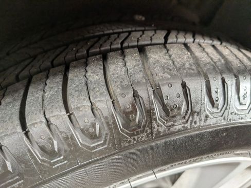 Used 2017 Chevrolet Malibu LT w/ Leather Package image 13