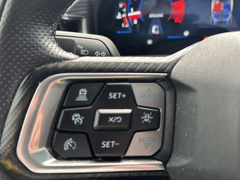 Used 2025 Ford Mustang Premium RWD image 30