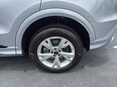 Certified 2025 Audi Q5 Premium w/ Convenience Package AWD/4WD image 7