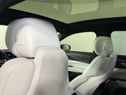 Certified 2024 Cadillac Lyriq Luxury RWD image 28