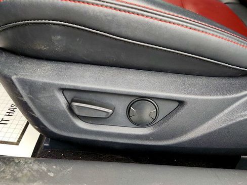 Used 2025 Ford Mustang GT Premium image 11