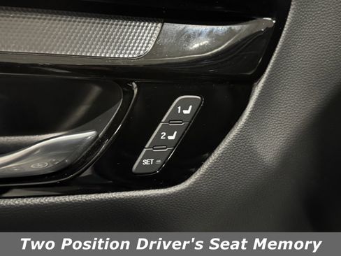 Used 2025 Honda CR-V EX-L image 5