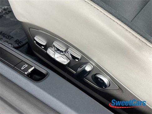 Used 2019 Porsche 911 Carrera GTS image 37