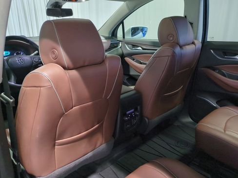 Used 2019 Buick Enclave Avenir w/ Avenir Technology Package image 22
