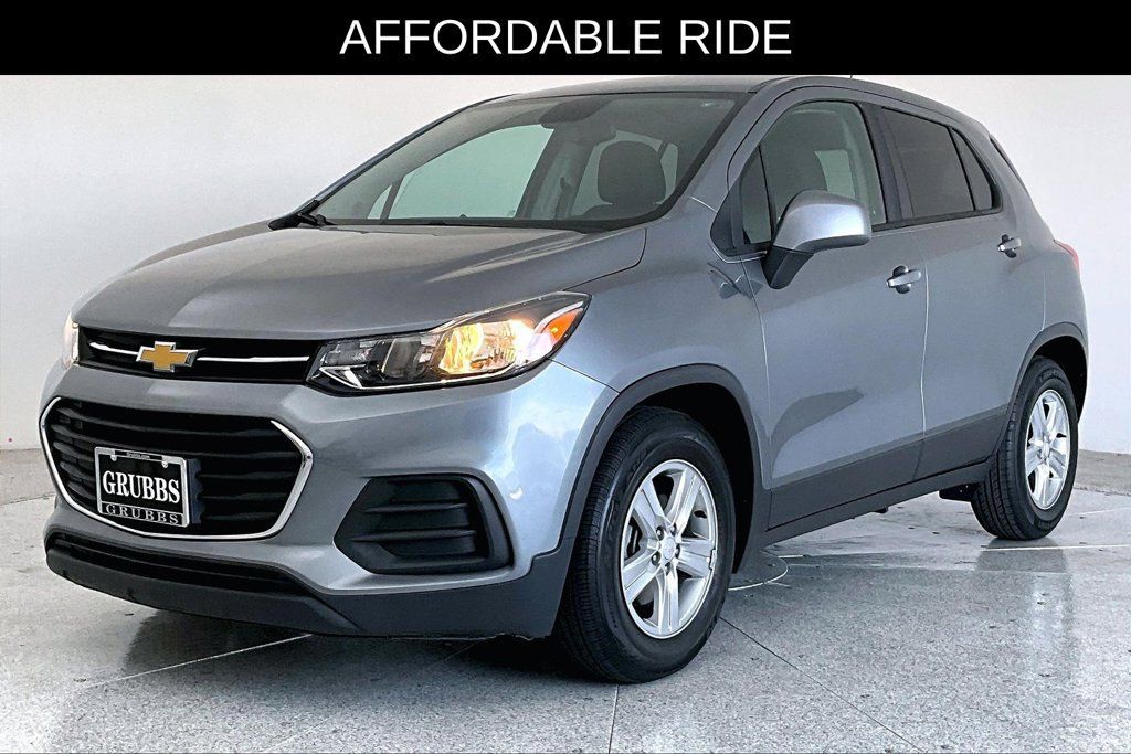 Used 2020 Chevrolet Trax LS w/ Tint and Cruise Package FWD image 14