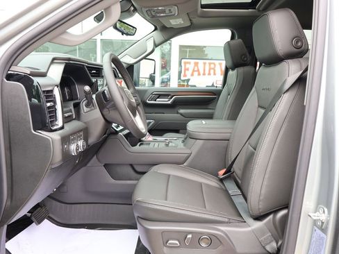 New 2026 GMC Sierra 3500 Denali w/ Denali Reserve Package AWD/4WD image 15