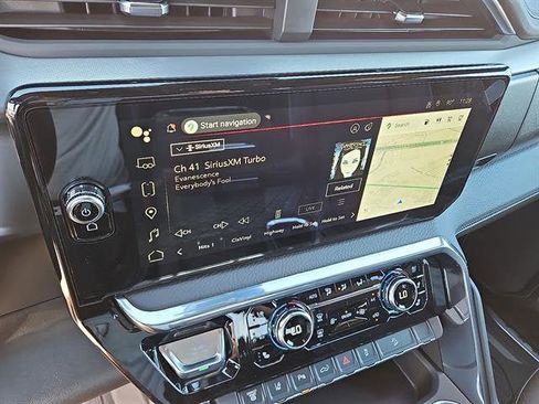 New 2026 GMC Sierra 2500 Denali w/ Denali Reserve Package image 17