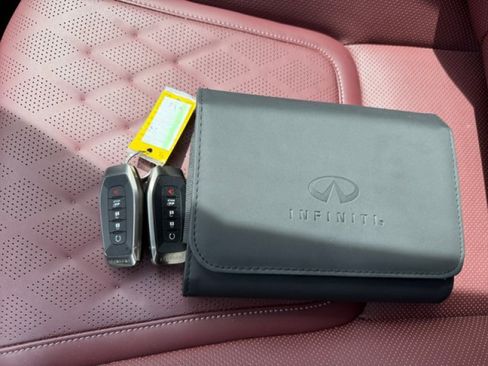 Certified 2025 INFINITI QX80 Autograph AWD/4WD image 22