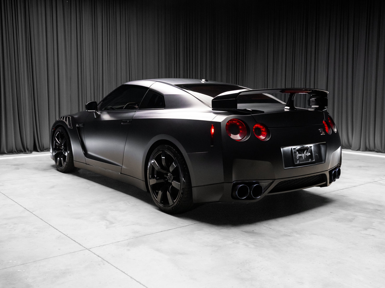 Used 2009 Nissan GT-R Premium AWD/4WD image 40