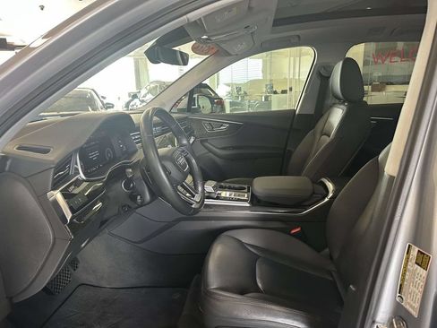 Used 2022 Audi Q7 3.0T Premium Plus w/ Premium Plus Package AWD/4WD image 17