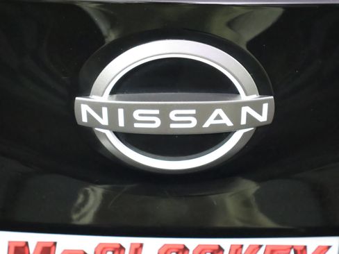 Used 2025 Nissan Leaf S FWD image 8