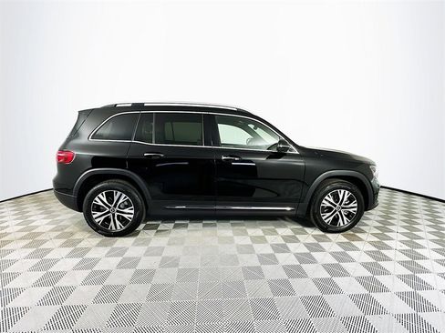 Certified 2025 Mercedes-Benz GLB 250 image 8