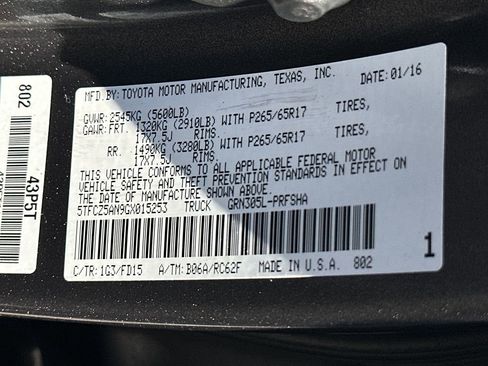 Used 2016 Toyota Tacoma TRD Sport image 22