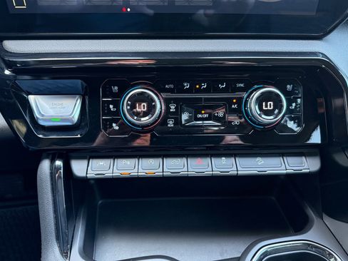 Certified 2024 GMC Sierra 1500 AT4 w/ Technology Package image 27