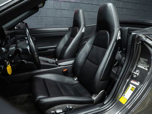 Used 2013 Porsche 911 Carrera RWD image 5