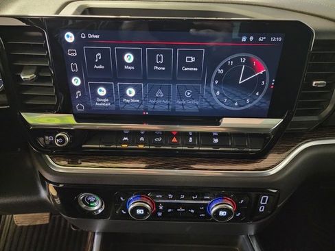 Used 2022 GMC Sierra 1500 Elevation image 23