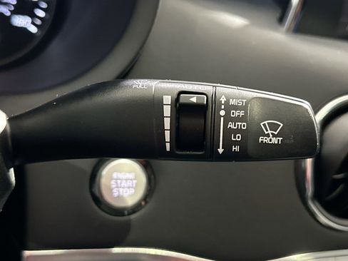 Used 2019 Kia Stinger Premium image 27
