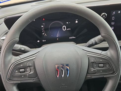 Used 2025 Buick Envista Preferred FWD image 7