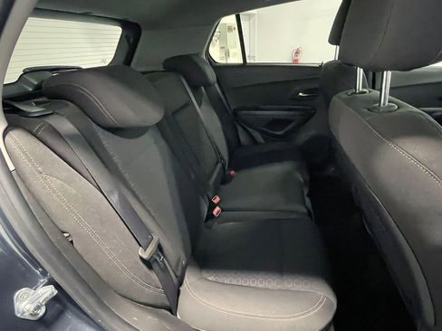 Used 2022 Chevrolet Trax LS w/ Tint and Cruise Package AWD/4WD image 23