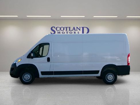 Used 2025 RAM ProMaster 2500 FWD image 1