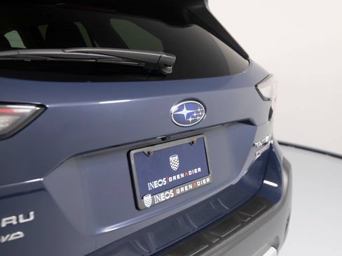 Used 2025 Subaru Outback Touring XT AWD/4WD image 35