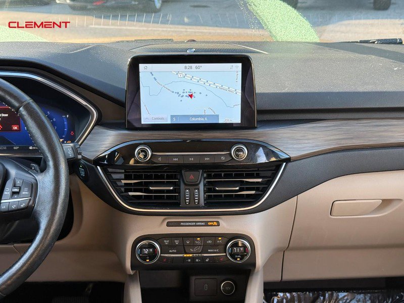 Used 2020 Ford Escape Titanium AWD/4WD image 17