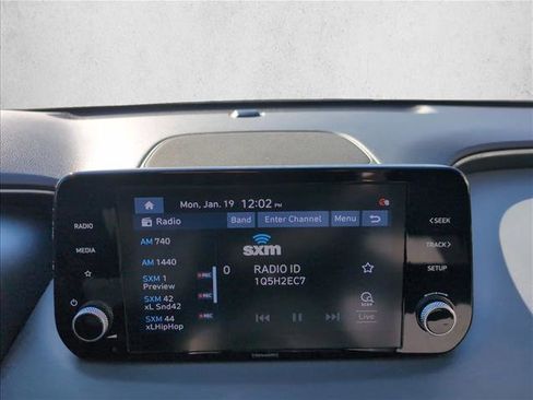 Certified 2022 Hyundai Santa Fe SEL image 12