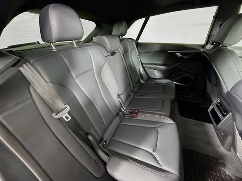 Used 2026 Audi Q8 Premium Plus AWD/4WD image 27