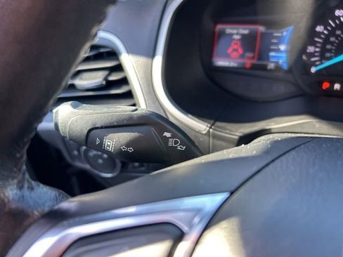 Used 2021 Ford Edge SEL w/ Cargo Accessory Package image 25