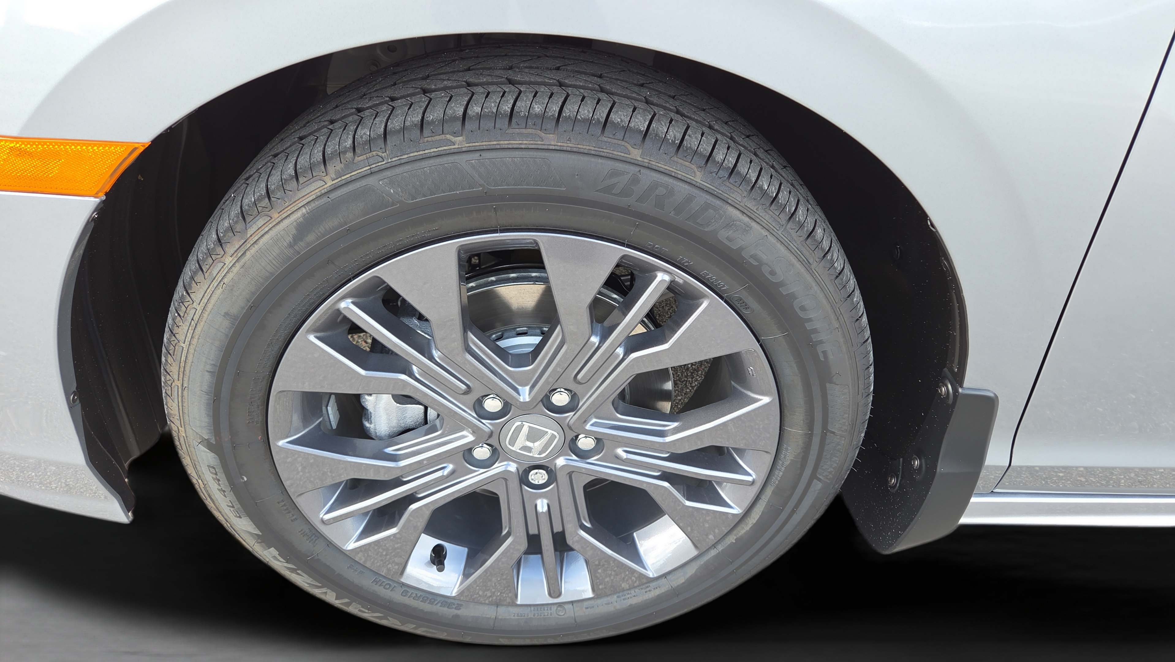 Used 2026 Honda Odyssey Touring image 41