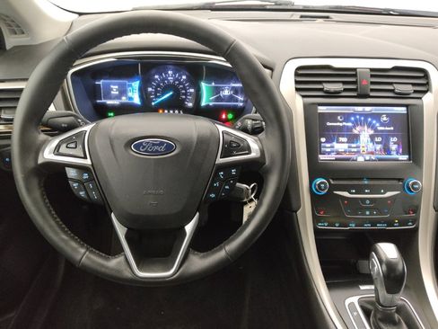 Used 2013 Ford Fusion Energi SE image 22