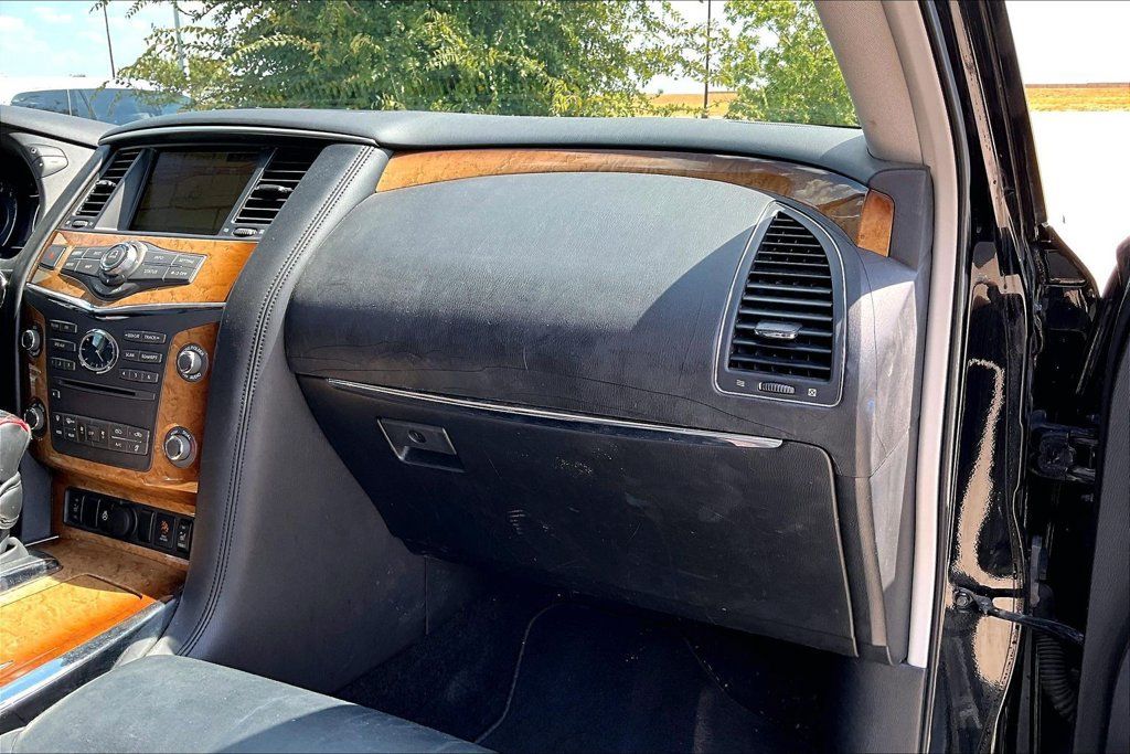 Used 2011 INFINITI QX56 2WD w/ Theater Pkg image 18