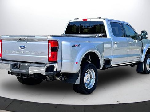 Used 2024 Ford F450 Lariat w/ Lariat Ultimate Package AWD/4WD image 9