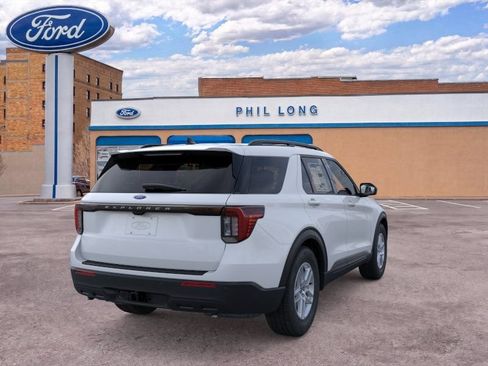 New 2026 Ford Explorer Active RWD image 8