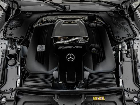 Used 2024 Mercedes-Benz AMG GT 55 image 3
