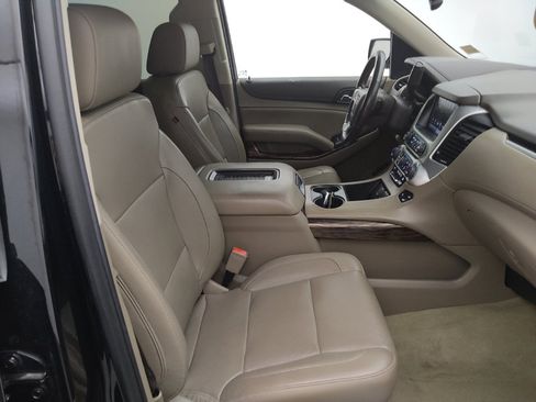 Used 2017 GMC Yukon SLT w/ Premium Edition RWD image 21